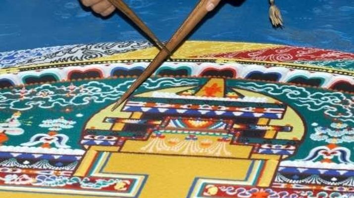 Was du von der tibetischen Sandmalerei über Loslassen lernen kannst